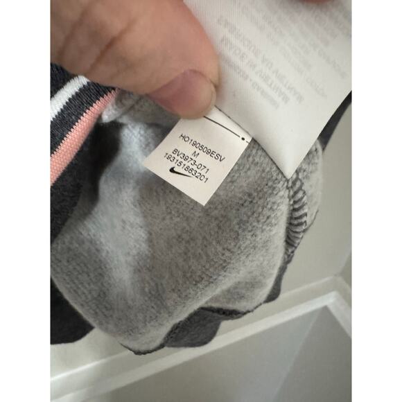 Nike Womens Gray Fleece Varsity Hoodie Size‎ Medium NWT - Picture 6 of 6